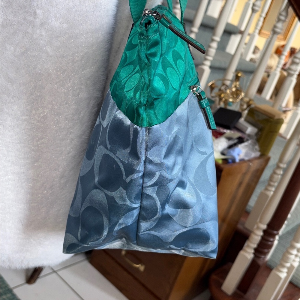 Coach Signature monogram Tote HD nylon teal light blue large shoulder bag EUC - Picture 6 of 17
